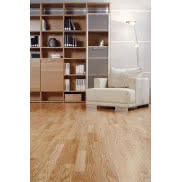 Podłoga z dębu czerwonego