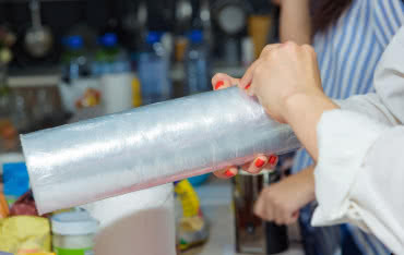 Folia stretch – materiał zabezpieczający